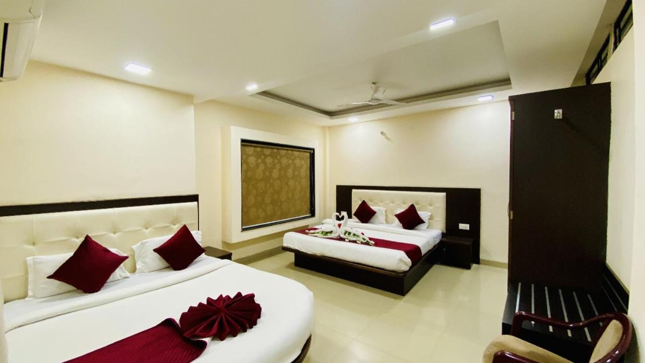 The Richi Rich Hotel And Resort إندور المظهر الخارجي الصورة