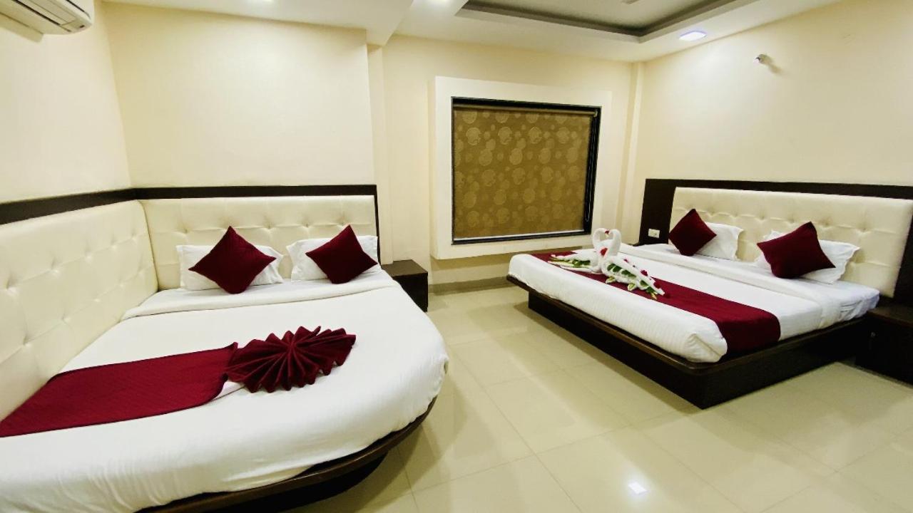 The Richi Rich Hotel And Resort إندور المظهر الخارجي الصورة